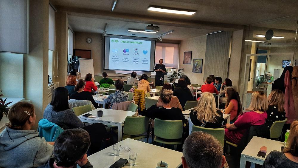 1000098158.jpg (1000×563)